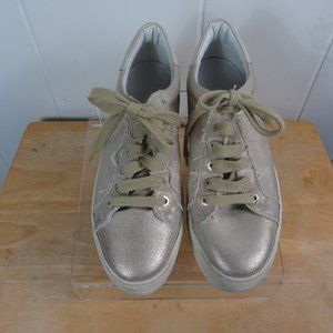 J/Slides NYC Shoes Sneakers Size 7 M